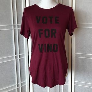 🍷NWOT🍷Vote For Vino Tee🍷